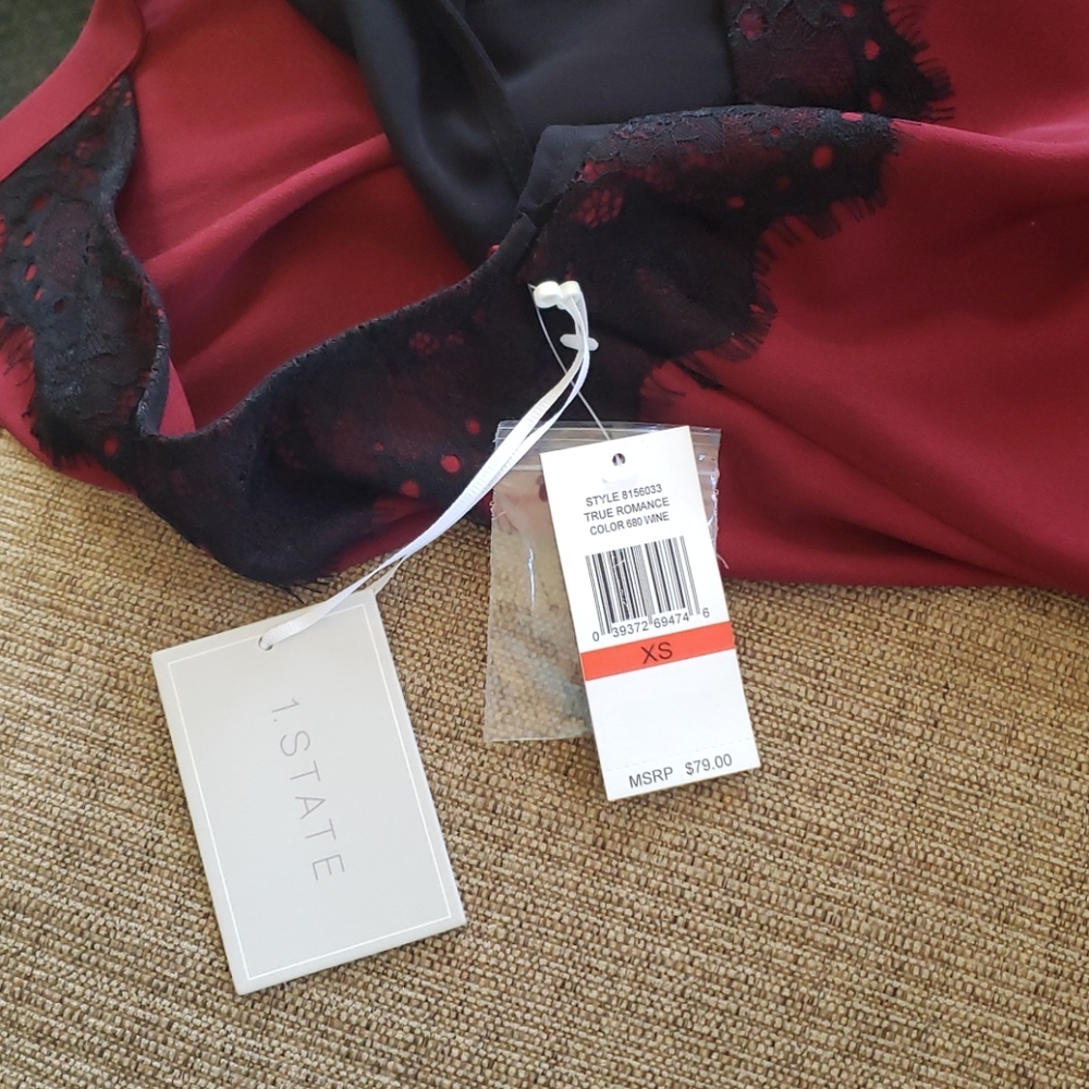 Halter Top - Picture 3 of 3